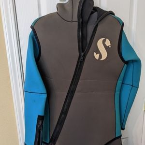 Full body Scuba suit